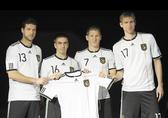  DFB-WM-Trikot signiert 