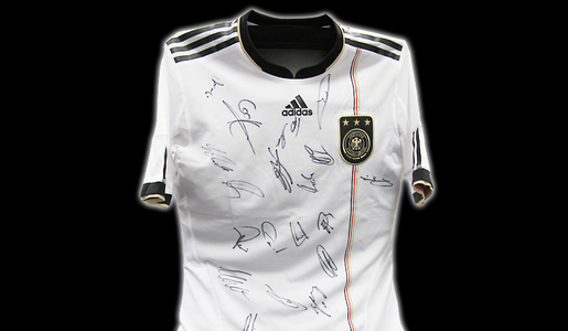  DFB-WM-Trikot signiert 