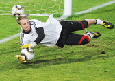 Neuer: Treffen+Trikot 