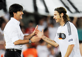  Die Uhr von Löw 