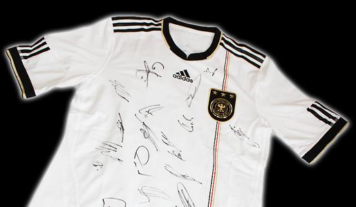  DFB-WM-Trikot signiert 