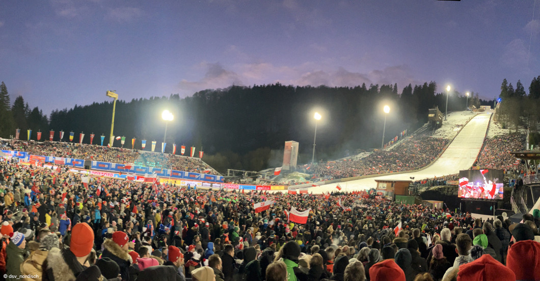  VIP-Tickets für den Skisprung Weltcup in Willingen & Startnummer Illustration 