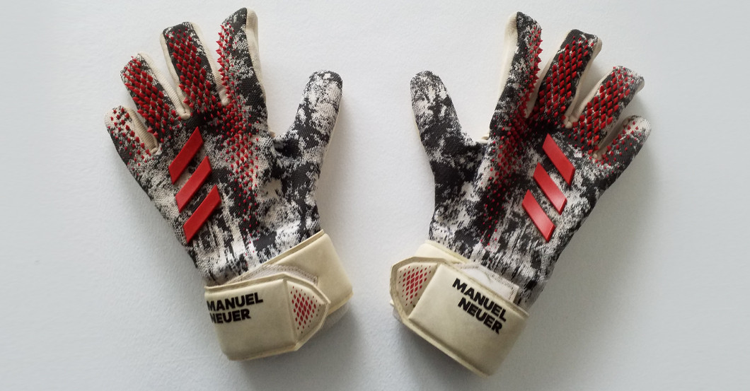 kun spand sympatisk Manuel Neuer - World's Best Goalkeeper signs worn Gloves