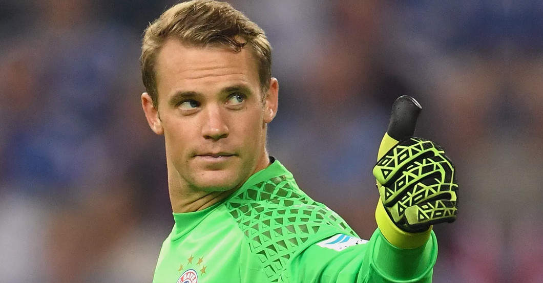 Die getragenen Handschuhe von Welttorhter Manuel Neuer