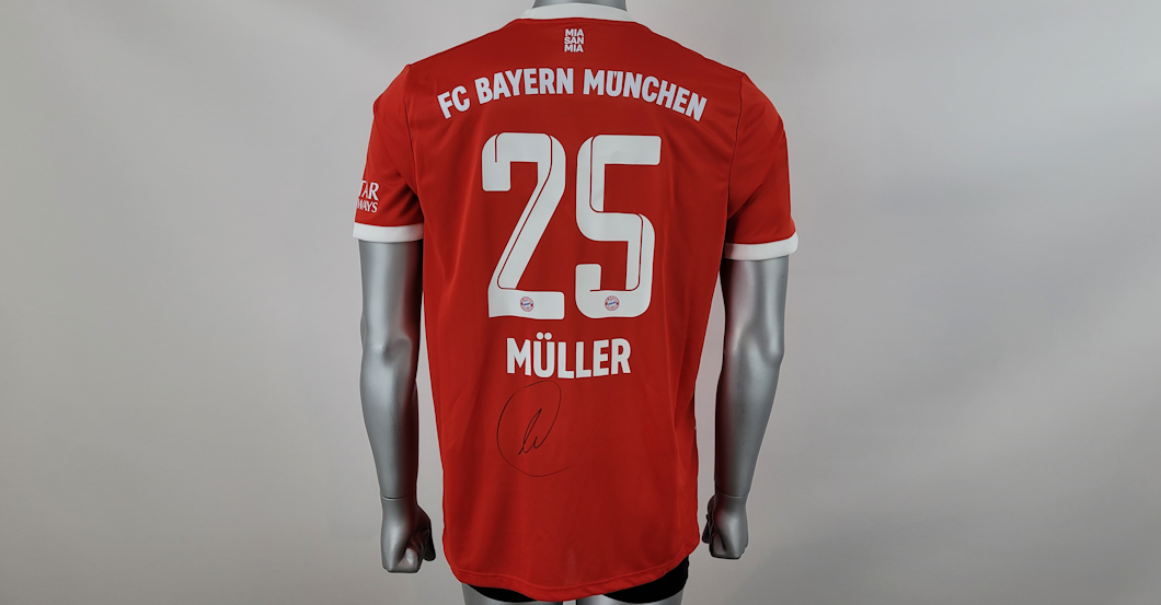 Signiertes FCBTrikot von Thomas Müller