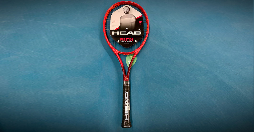 Tennis Star Marin Cilic Signiert Einen Head Tennisschlager