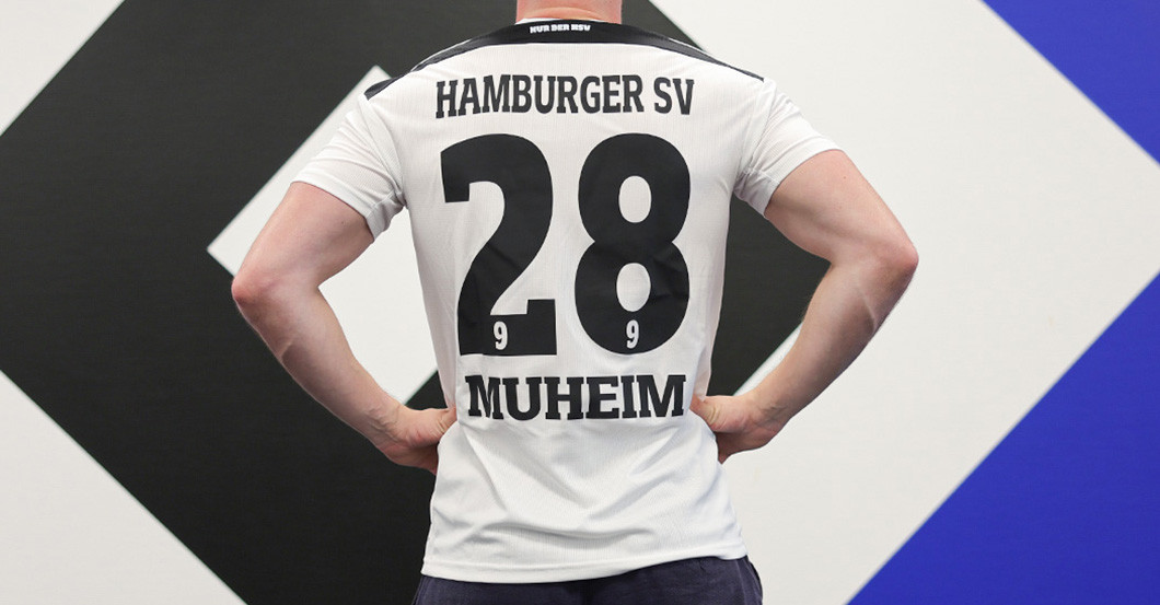 Zu Ehren von „UNS UWE“: Das HSV-Sondertrikot von Miro Muheim